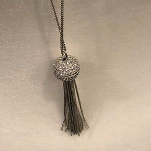 Long new without tags necklace